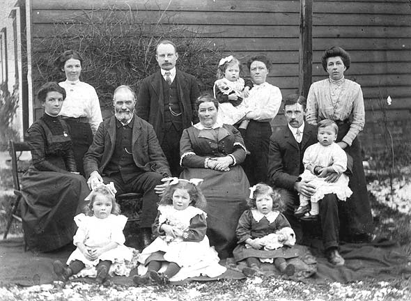Brand Family portrait, Foxton, Cambridgeshire, England, est. 1914